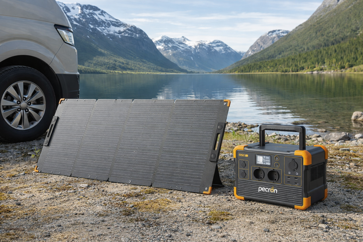 Pecron PV200 ved bobilen ved fjorden