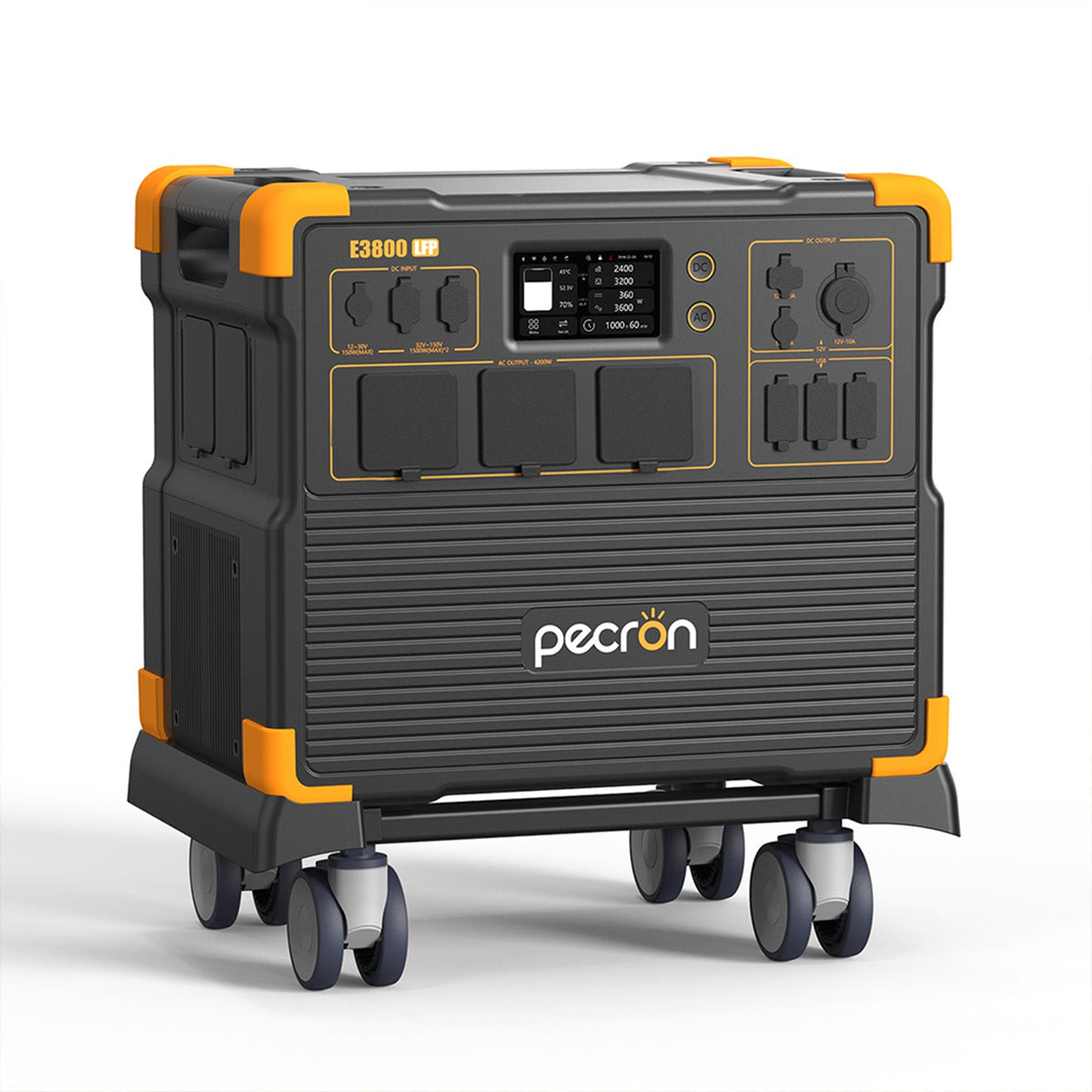 Pecron E3800LFP med 230 V-uttak og USB-porter